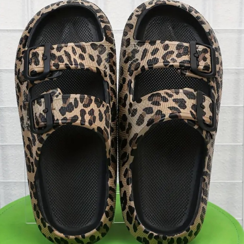 Women’s Leopard Print Cloud Sandals